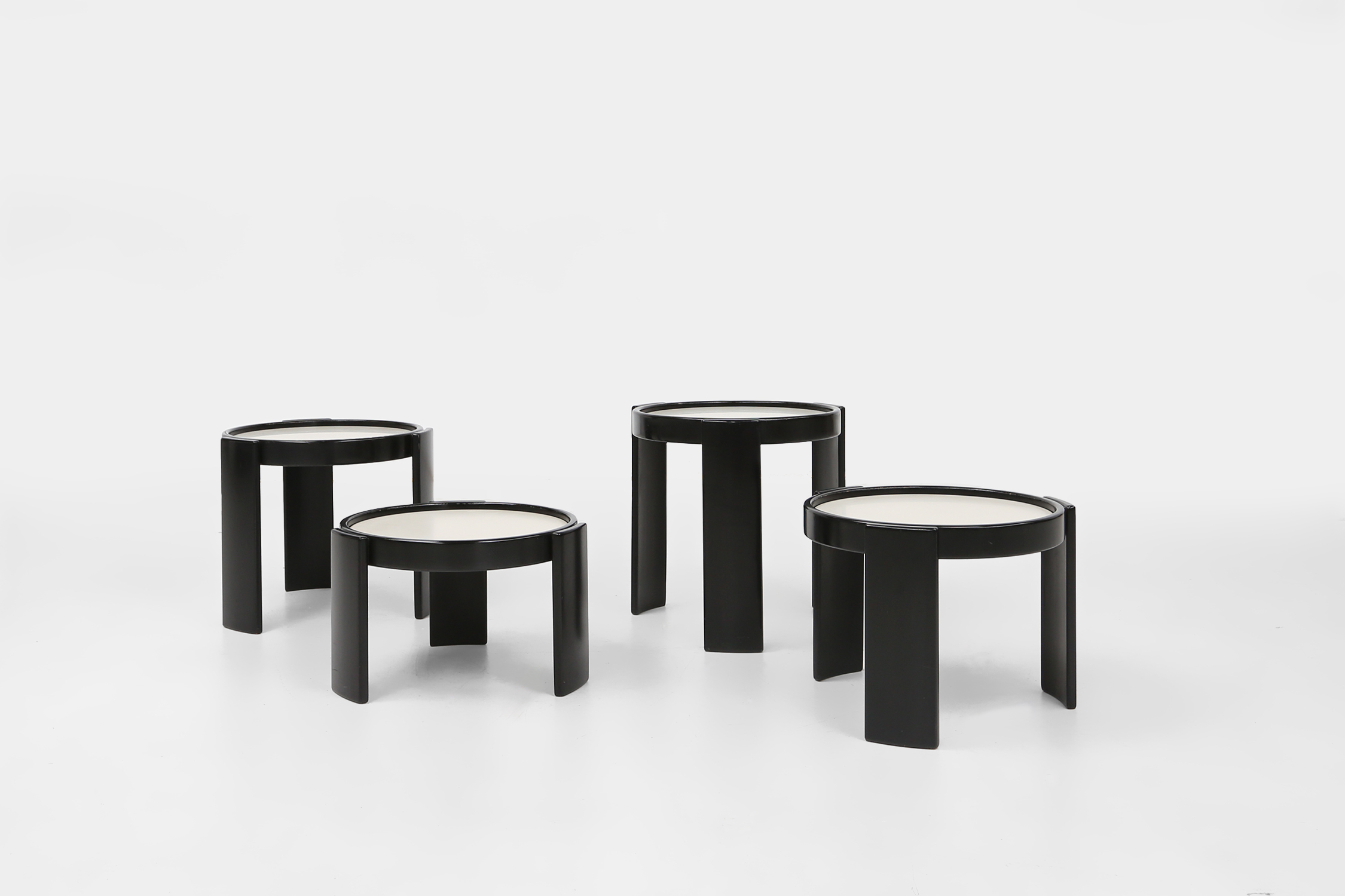 Set of 4 reversible nesting tables by Gianfranco Frattini for Cassina, Italy 1960sthumbnail